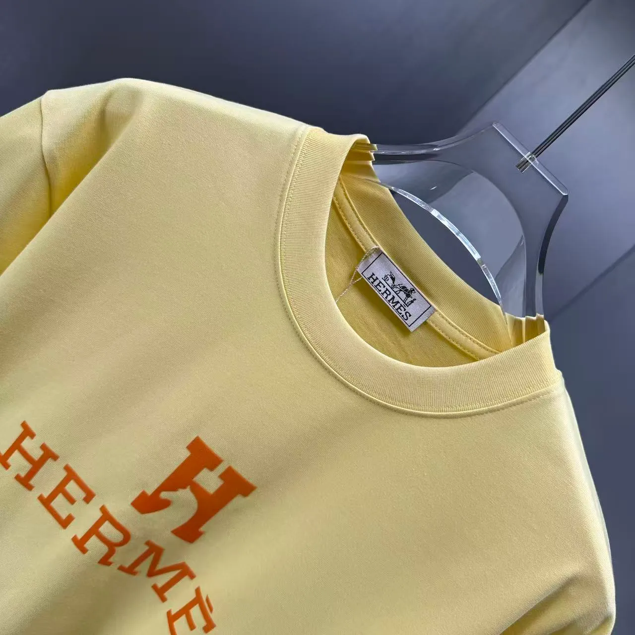 HERM* * 2026 New Arrival T logo ：Black White Yellow Dark Blue Sizes：S M L XL XXL